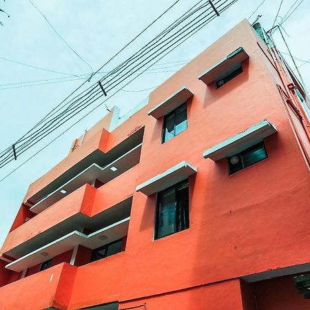 Oyo 36500 Sri Krishna Inn Udagamandalam Exterior photo