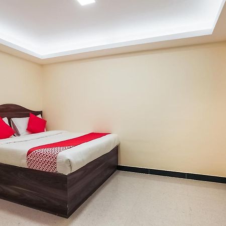 Oyo 36500 Sri Krishna Inn Udagamandalam Exterior photo