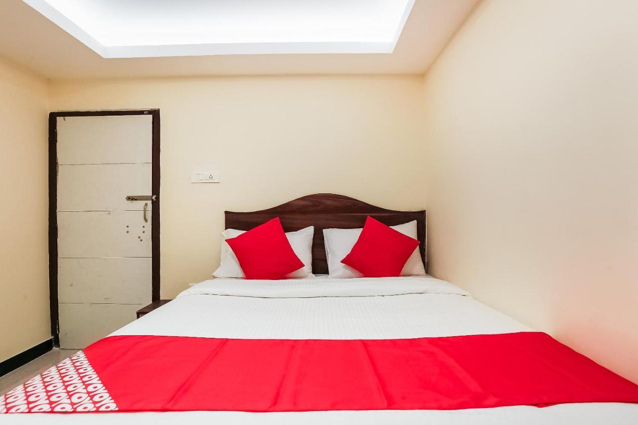 Oyo 36500 Sri Krishna Inn Udagamandalam Exterior photo