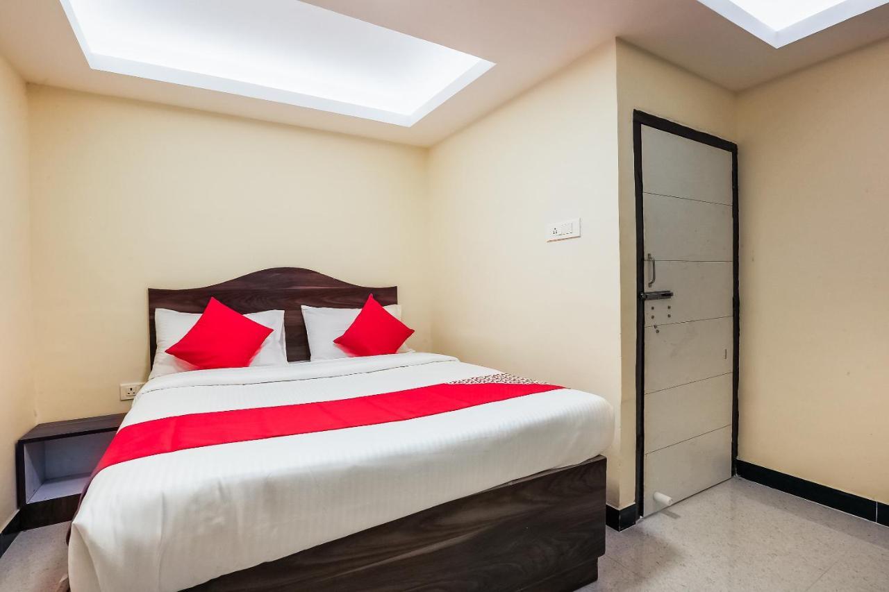 Oyo 36500 Sri Krishna Inn Udagamandalam Exterior photo