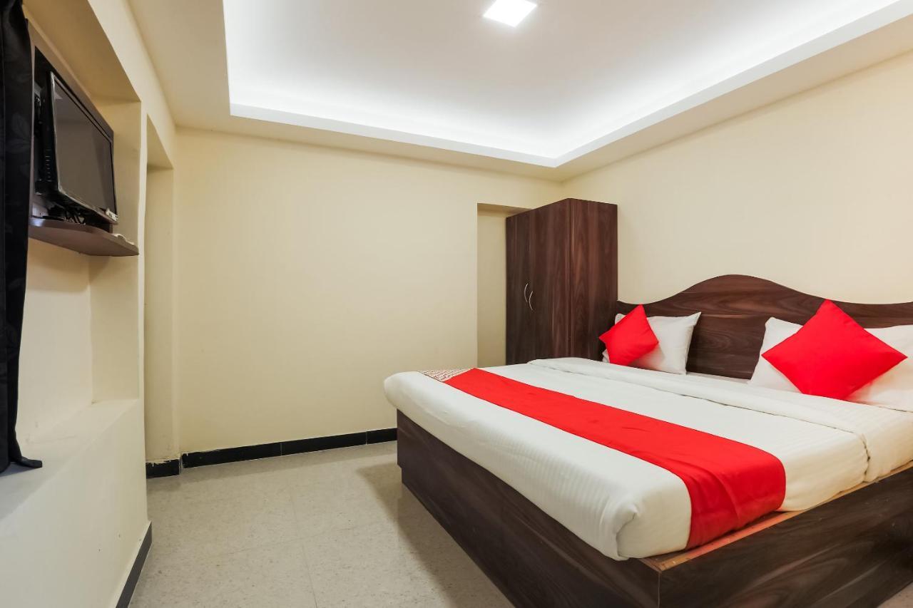 Oyo 36500 Sri Krishna Inn Udagamandalam Exterior photo